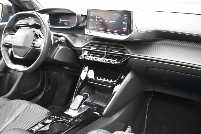 PEUGEOT 2008 1.2 AUT. PT GT / ADAP. CRUISE / P.DAK / AFN. HAAK., Grouwstra Auto`s, Deventer