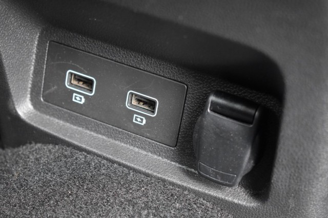 RENAULT KADJAR 1.3 TCE 160 AUT. INTENS / P.CAM. / SPORTSTOELEN / APPLE/ANDROID AUTO, Grouwstra Auto`s, Deventer