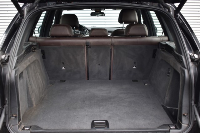 BMW X5 SDRIVE25D CENT. EXEC. / LEDER / SPORTSTOELEN / EL. STOELEN, Grouwstra Auto`s, Deventer