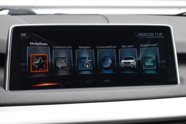 BMW X5 SDRIVE25D CENT. EXEC. / LEDER / SPORTSTOELEN / EL. STOELEN, Grouwstra Auto`s, Deventer