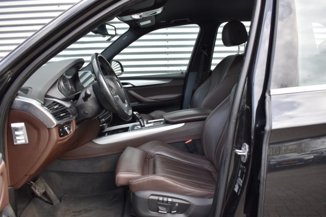 BMW X5 SDRIVE25D CENT. EXEC. / LEDER / SPORTSTOELEN / EL. STOELEN, Grouwstra Auto`s, Deventer