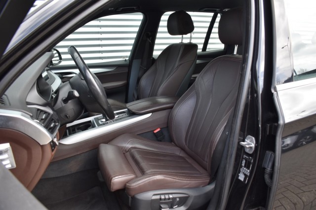 BMW X5 SDRIVE25D CENT. EXEC. / LEDER / SPORTSTOELEN / EL. STOELEN, Grouwstra Auto`s, Deventer