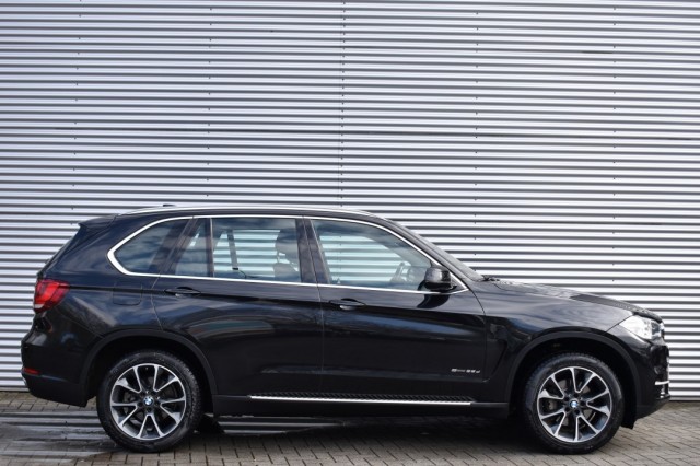 BMW X5 SDRIVE25D CENT. EXEC. / LEDER / SPORTSTOELEN / EL. STOELEN, Grouwstra Auto`s, Deventer