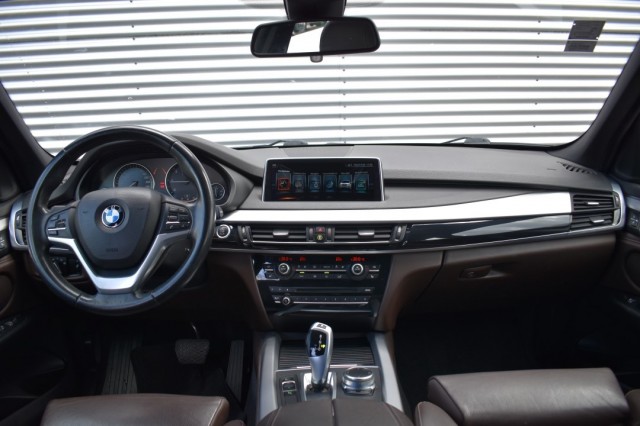 BMW X5 SDRIVE25D CENT. EXEC. / LEDER / SPORTSTOELEN / EL. STOELEN, Grouwstra Auto`s, Deventer