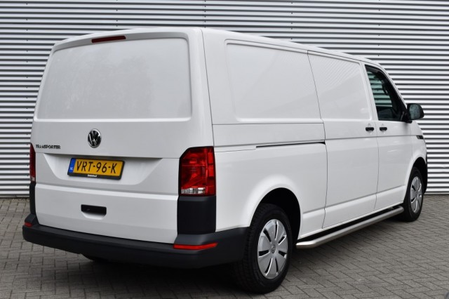 VOLKSWAGEN TRANSPORTER 2.0 TDI L2H1 / APP CONNECT / SIDE BARS / MAGAZIJN INRICHTING, Grouwstra Auto`s, Deventer