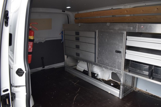 VOLKSWAGEN TRANSPORTER 2.0 TDI L2H1 / APP CONNECT / SIDE BARS / MAGAZIJN INRICHTING, Grouwstra Auto`s, Deventer