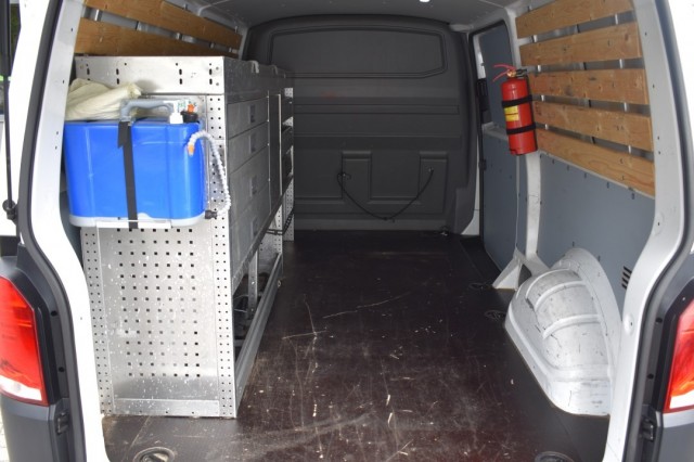 VOLKSWAGEN TRANSPORTER 2.0 TDI L2H1 / APP CONNECT / SIDE BARS / MAGAZIJN INRICHTING, Grouwstra Auto`s, Deventer