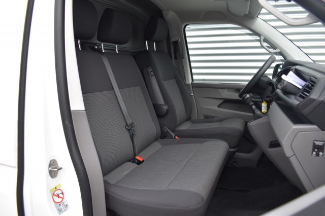 VOLKSWAGEN TRANSPORTER 2.0 TDI L2H1 / APP CONNECT / SIDE BARS / MAGAZIJN INRICHTING, Grouwstra Auto`s, Deventer