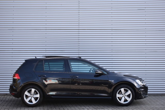 VOLKSWAGEN GOLF 1.4 TSI 5DRS. LOUNGE / SCHUIF/KANTELDAK / STOEL VERW. / PDC V+A, Grouwstra Auto`s, Deventer