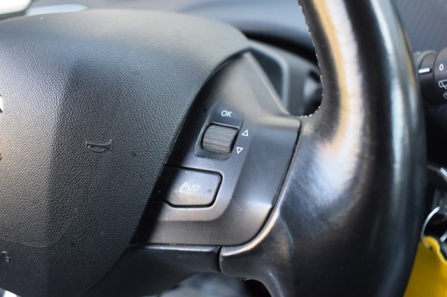 PEUGEOT 2008 1.6 BLUEHDI ALLURE / NAVI / PDC / ALL SEASON, Grouwstra Auto`s, Deventer