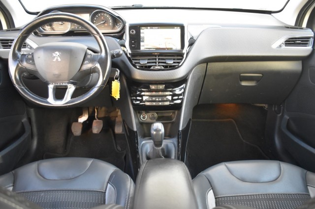 PEUGEOT 2008 1.6 BLUEHDI ALLURE / NAVI / PDC / ALL SEASON, Grouwstra Auto`s, Deventer