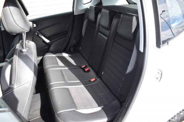 PEUGEOT 2008 1.6 BLUEHDI ALLURE / NAVI / PDC / ALL SEASON, Grouwstra Auto`s, Deventer