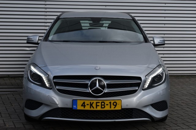 MERCEDES-BENZ A-KLASSE 180 AUT. AMBITION / NL AUTO / PDC V+A / Bi XENON / TREKH., Grouwstra Auto`s, Deventer