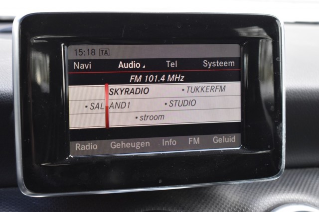 MERCEDES-BENZ A-KLASSE 180 AUT. AMBITION / NL AUTO / PDC V+A / Bi XENON / TREKH., Grouwstra Auto`s, Deventer