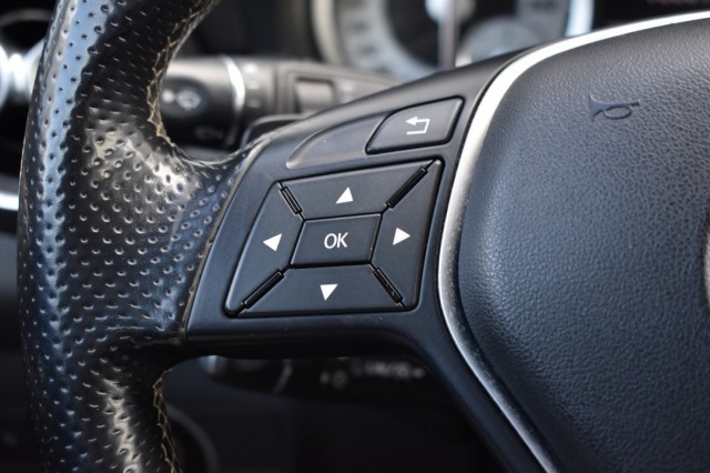 MERCEDES-BENZ A-KLASSE 180 AUT. AMBITION / NL AUTO / PDC V+A / Bi XENON / TREKH., Grouwstra Auto`s, Deventer