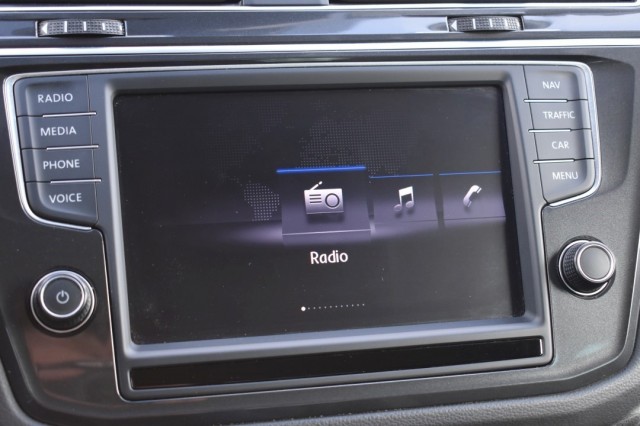 VOLKSWAGEN TIGUAN 1.4 TSI DSG COMFORTLINE / PDC V+A / NAVI / P.GLASS, Grouwstra Auto`s, Deventer