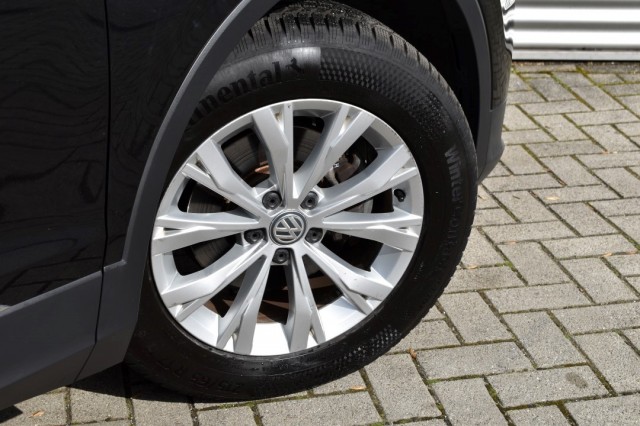 VOLKSWAGEN TIGUAN 1.4 TSI DSG COMFORTLINE / PDC V+A / NAVI / P.GLASS, Grouwstra Auto`s, Deventer