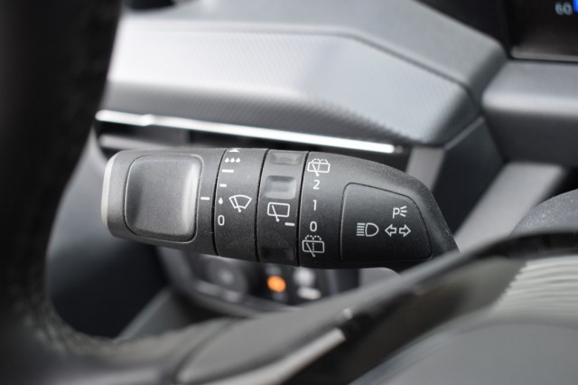 FORD TRANSIT CUSTOM  L1H1 2.0 ECOBLUE AUT8 LIMITED / APPLE/ANDROID AUTO / P.CAM / STOEL+VOORRUIT VERW., Grouwstra Auto`s, Devent