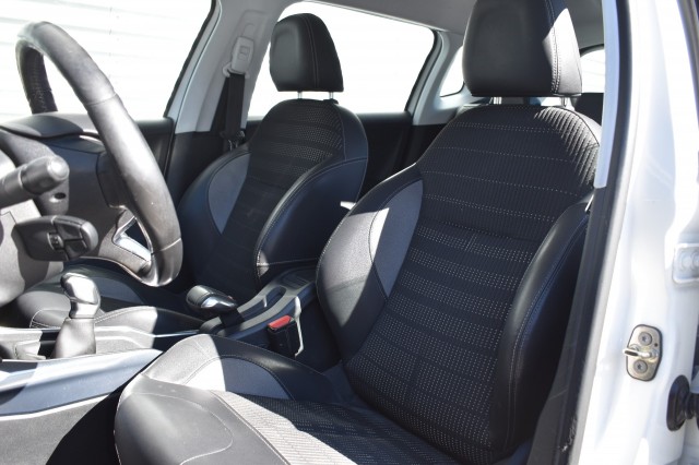 PEUGEOT 2008 1.2 VTI ALLURE / ECC / PDC / TREKHAAK / 16 LM. VELGEN, Grouwstra Auto`s, Deventer