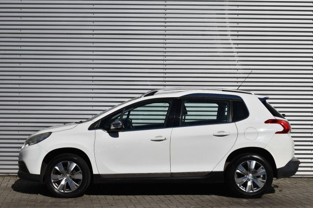 PEUGEOT 2008 1.2 VTI ALLURE / ECC / PDC / TREKHAAK / 16 LM. VELGEN, Grouwstra Auto`s, Deventer