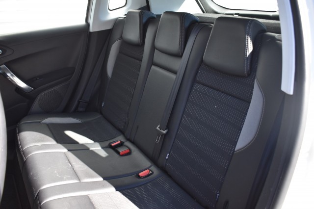 PEUGEOT 2008 1.2 VTI ALLURE / ECC / PDC / TREKHAAK / 16 LM. VELGEN, Grouwstra Auto`s, Deventer