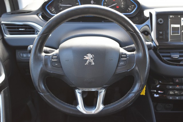 PEUGEOT 2008 1.2 VTI ALLURE / ECC / PDC / TREKHAAK / 16 LM. VELGEN, Grouwstra Auto`s, Deventer