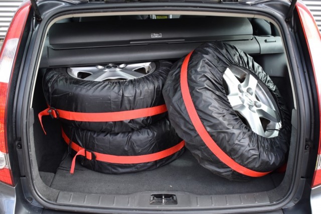 VOLVO V50 1.8 EDITION I SPORT / INCL. NIEUWE APK!, Grouwstra Auto`s, Deventer