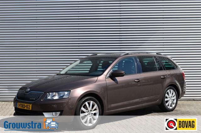 SKODA OCTAVIA COMBI 1.6 TDI BUSINESS LINE / STOEL VERW. / PDC / TREKHAAK, Grouwstra Auto`s, Deventer