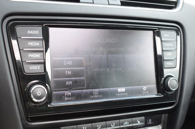 SKODA OCTAVIA COMBI 1.4 TSI AUT7 ELEGANCE BNS LINE / P.DAK / STOEL VERW./ CANTON AUDIO, Grouwstra Auto`s, Deventer