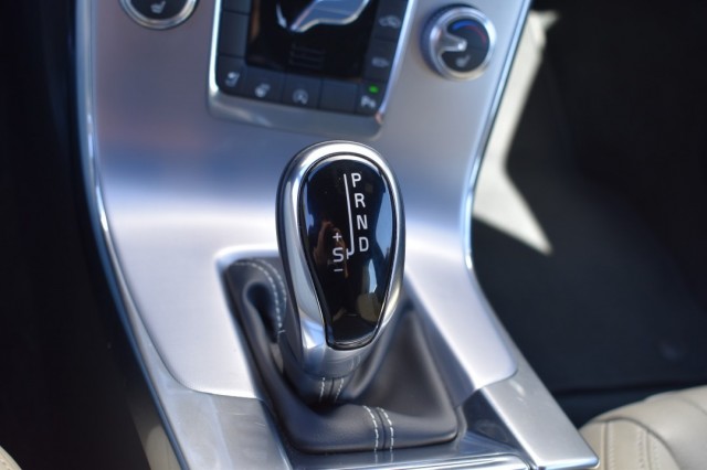 VOLVO V60 2.0 D3 AUT6 POLAR+ DYNAMIC / 1e EIGENAAR / 100% DEALER ONDH., Grouwstra Auto`s, Deventer