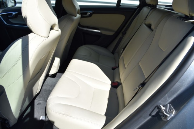 VOLVO V60 2.0 D3 AUT6 POLAR+ DYNAMIC / 1e EIGENAAR / 100% DEALER ONDH., Grouwstra Auto`s, Deventer