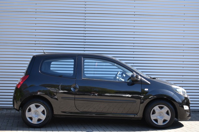 RENAULT TWINGO 1.2 16V DYNAMIQUE / ECC / CRUISE CONTROL / BLUETOOTH, Grouwstra Auto`s, Deventer