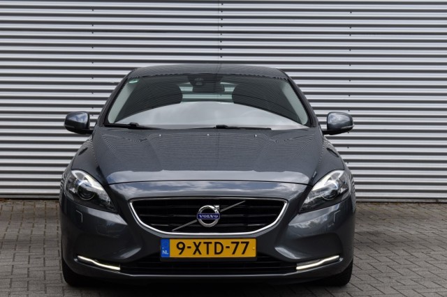 VOLVO V40 1.6 T3 MOMENTUM / NAVI / PDC / STOEL VERW. / TREKHAAK, Grouwstra Auto`s, Deventer
