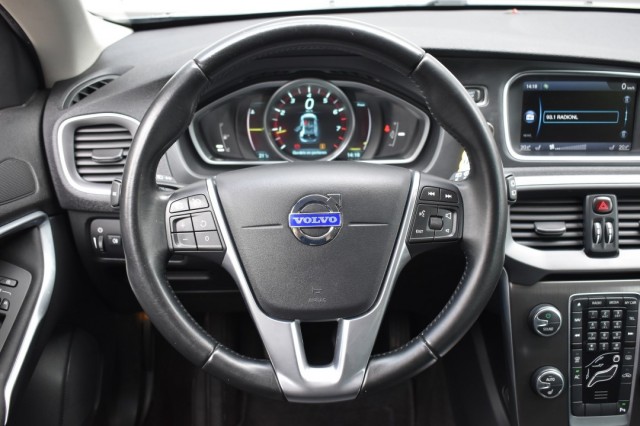 VOLVO V40 1.6 T3 MOMENTUM / NAVI / PDC / STOEL VERW. / TREKHAAK, Grouwstra Auto`s, Deventer