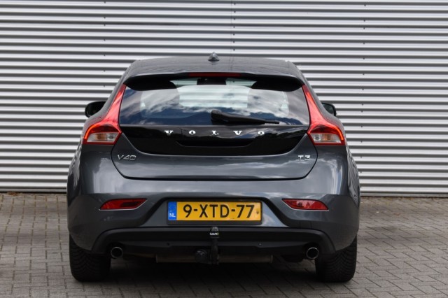 VOLVO V40 1.6 T3 MOMENTUM / NAVI / PDC / STOEL VERW. / TREKHAAK, Grouwstra Auto`s, Deventer