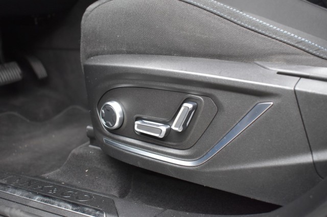 LYNK EN CO 01 1.5 PHEV MORE / P.DAK / LAGE KM STAND! / ALS NIEUW!, Grouwstra Auto`s, Deventer