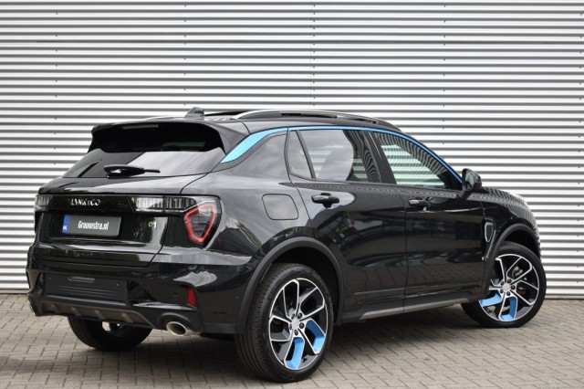 LYNK EN CO 01 1.5 PHEV MORE / P.DAK / LAGE KM STAND! / ALS NIEUW!, Grouwstra Auto`s, Deventer