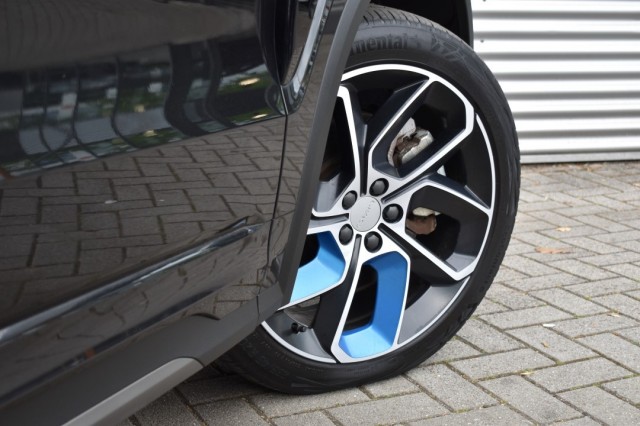 LYNK EN CO 01 1.5 PHEV MORE / P.DAK / LAGE KM STAND! / ALS NIEUW!, Grouwstra Auto`s, Deventer