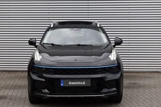LYNK EN CO 01 1.5 PHEV MORE / P.DAK / LAGE KM STAND! / ALS NIEUW!, Grouwstra Auto`s, Deventer