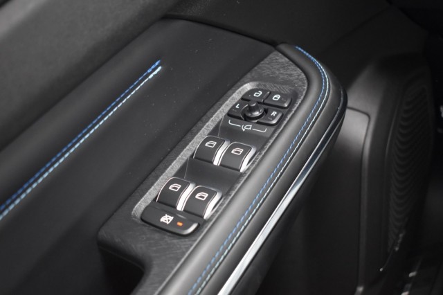LYNK EN CO 01 1.5 PHEV MORE / P.DAK / LAGE KM STAND! / ALS NIEUW!, Grouwstra Auto`s, Deventer
