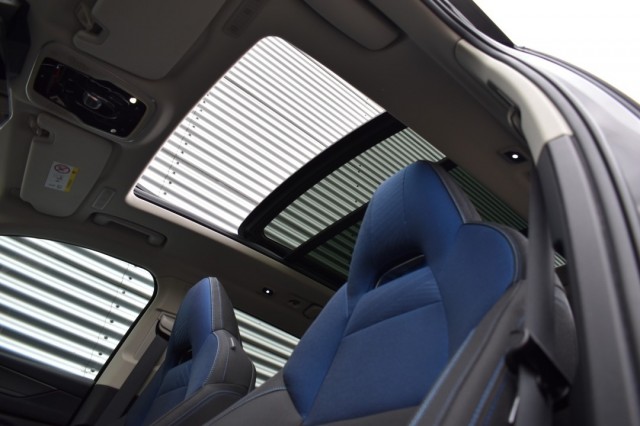 LYNK EN CO 01 1.5 PHEV MORE / P.DAK / LAGE KM STAND! / ALS NIEUW!, Grouwstra Auto`s, Deventer