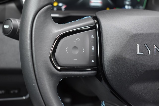LYNK EN CO 01 1.5 PHEV MORE / P.DAK / LAGE KM STAND! / ALS NIEUW!, Grouwstra Auto`s, Deventer