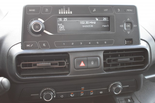 PEUGEOT PARTNER 1.5 BLUEHDI 2PERS. / PDC / BLUETOOTH, Grouwstra Auto`s, Deventer