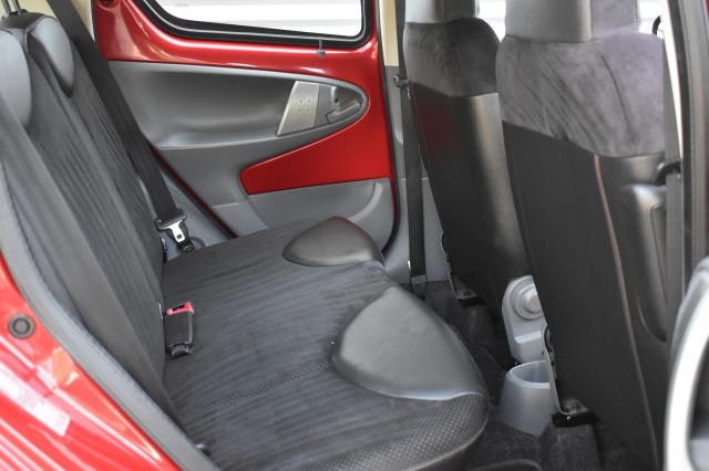TOYOTA AYGO 1.0-12V ASPIRATION RED NAVIGATOR / AIRCO / LMV / 4-SEASON BANDEN /, Grouwstra Auto`s, Deventer