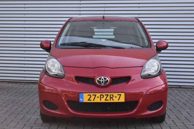 TOYOTA AYGO 1.0-12V ASPIRATION RED NAVIGATOR / AIRCO / LMV / 4-SEASON BANDEN /, Grouwstra Auto`s, Deventer