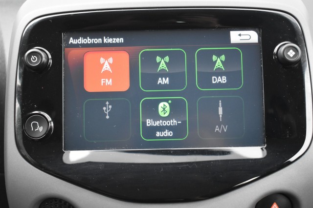 PEUGEOT 108 1.0 E-VTI STYLE / AIRCO / CAMERA / APPLE-CARPLAY ANDROID AUTO / NL-AUTO /, Grouwstra Auto`s, Deventer