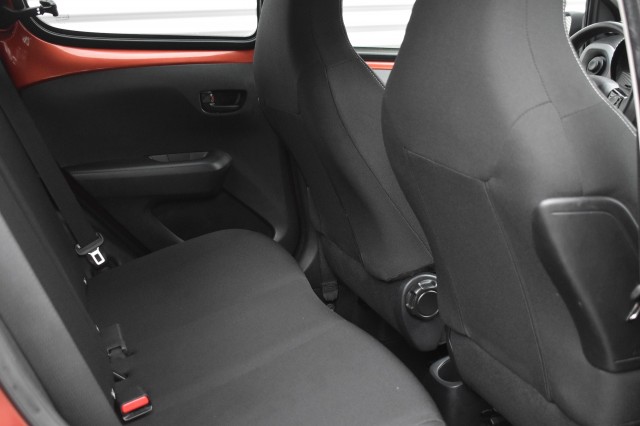 PEUGEOT 108 1.0 E-VTI STYLE / AIRCO / CAMERA / APPLE-CARPLAY ANDROID AUTO / NL-AUTO /, Grouwstra Auto`s, Deventer