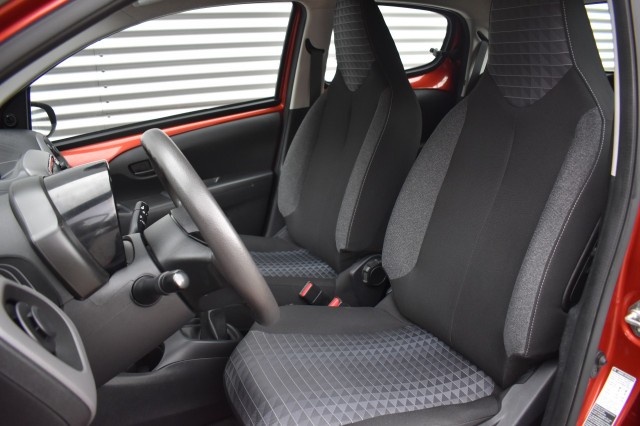 PEUGEOT 108 1.0 E-VTI STYLE / AIRCO / CAMERA / APPLE-CARPLAY ANDROID AUTO / NL-AUTO /, Grouwstra Auto`s, Deventer