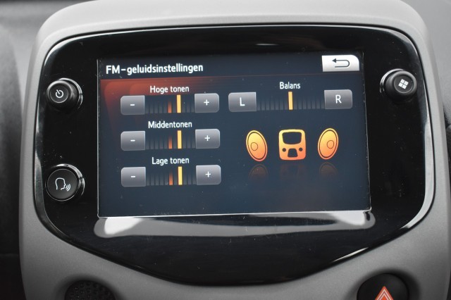 PEUGEOT 108 1.0 E-VTI STYLE / AIRCO / CAMERA / APPLE-CARPLAY ANDROID AUTO / NL-AUTO /, Grouwstra Auto`s, Deventer