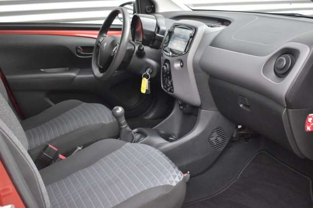 PEUGEOT 108 1.0 E-VTI STYLE / AIRCO / CAMERA / APPLE-CARPLAY ANDROID AUTO / NL-AUTO /, Grouwstra Auto`s, Deventer